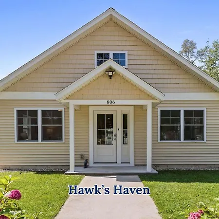Spacious Lakefront Home With Firepit Near South Haven